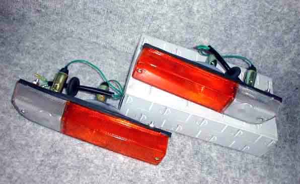 サニトラ　未使用　純正フロントウィンカーASSY左右 サニトラ 未使用 純正フロントウィンカーASSY左右 サニトラ フロント